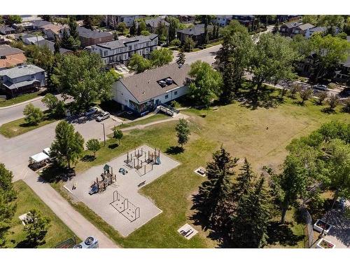 531, 533, 535 24 Avenue Nw, Calgary, AB - Outdoor