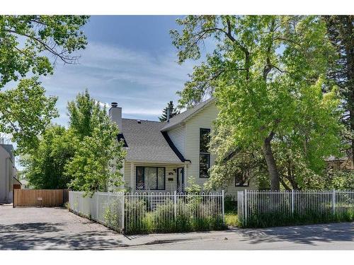 531, 535 & 533 24 Avenue Nw, Calgary, AB - Outdoor