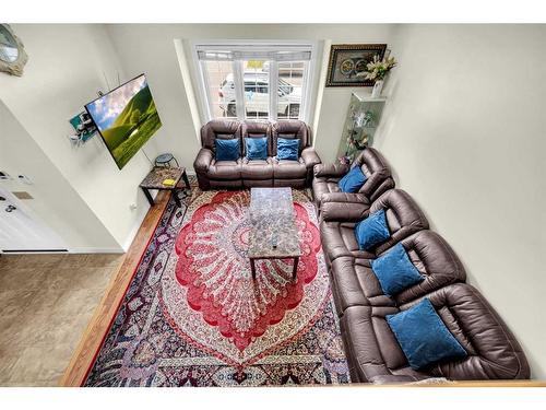 129 Laguna Close Ne, Calgary, AB - Indoor Photo Showing Living Room