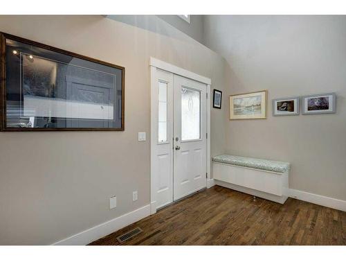 105 Everridge Drive Sw, Calgary, AB - Indoor Photo Showing Other Room