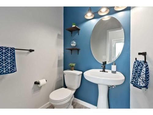 165 Legacy Crescent Se, Calgary, AB - Indoor Photo Showing Bathroom