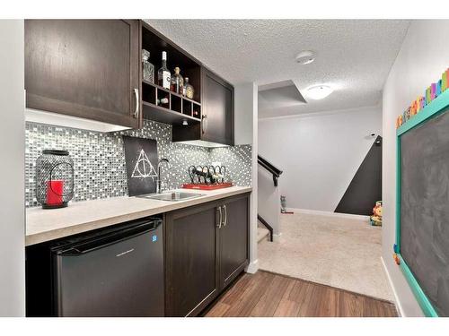165 Legacy Crescent Se, Calgary, AB - Indoor Photo Showing Kitchen