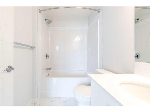 357-301 Redstone Boulevard Ne, Calgary, AB - Indoor Photo Showing Bathroom