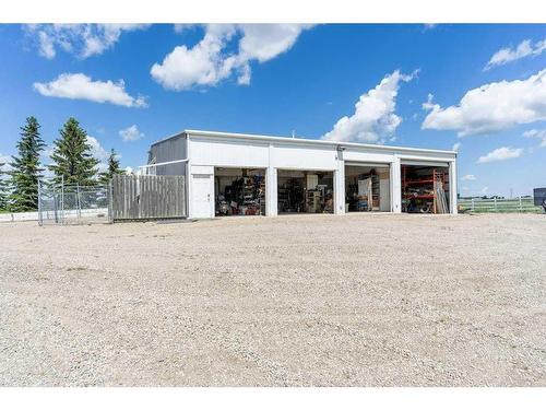 255030 84 Street Ne, Rural Rocky View County, AB - Outdoor