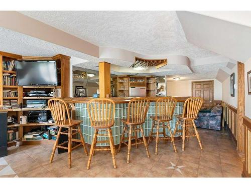 255030 84 Street Ne, Rural Rocky View County, AB - Indoor Photo Showing Dining Room