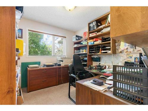 255030 84 Street Ne, Rural Rocky View County, AB - Indoor Photo Showing Other Room