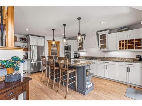 116 Eagle Terrace Road, Canmore, AB - Indoor Photo Showing Kitchen With Upgraded Kitchen