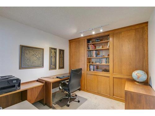 506 Silvergrove Drive Nw, Calgary, AB - Indoor Photo Showing Office