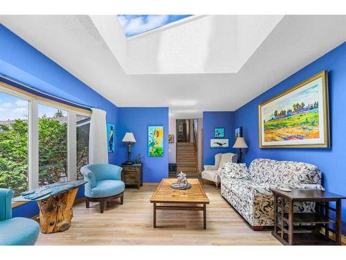 9308 26 Street Sw, Calgary, AB - Indoor Photo Showing Bedroom