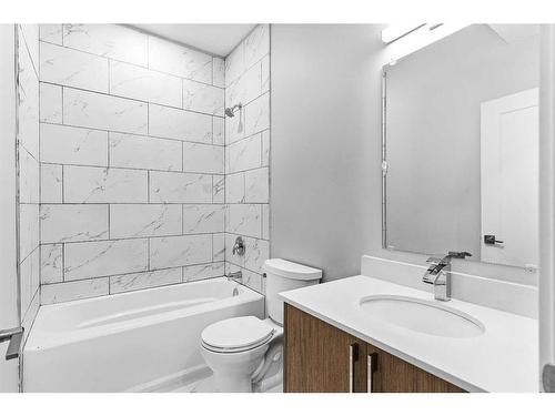 141 Corner Meadows Gate Ne, Calgary, AB - Indoor Photo Showing Bathroom