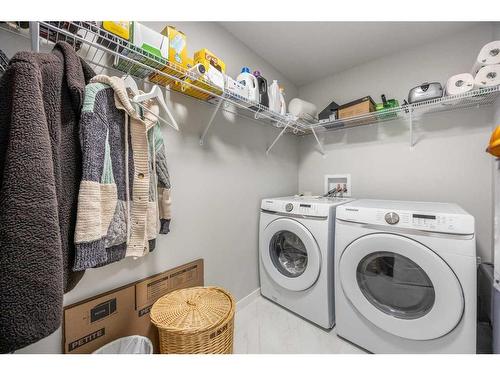 2302-19489 Main Street Se, Calgary, AB - Indoor Photo Showing Laundry Room