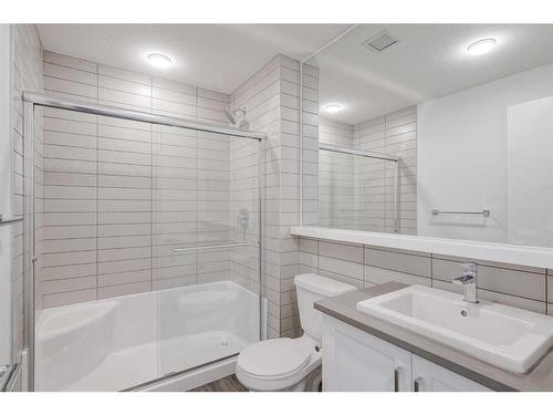 611-3932 University Avenue Nw, Calgary, AB - Indoor Photo Showing Bathroom