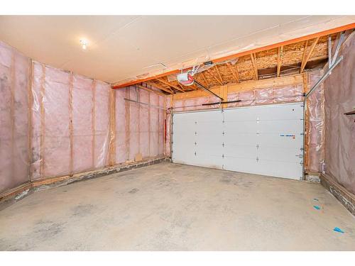 681 Coventry Drive, Calgary, AB - Indoor Photo Showing Garage