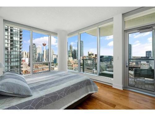 1806-433 11 Avenue Se, Calgary, AB - Indoor Photo Showing Bedroom