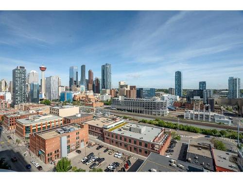 1806-433 11 Avenue Se, Calgary, AB - Outdoor With View