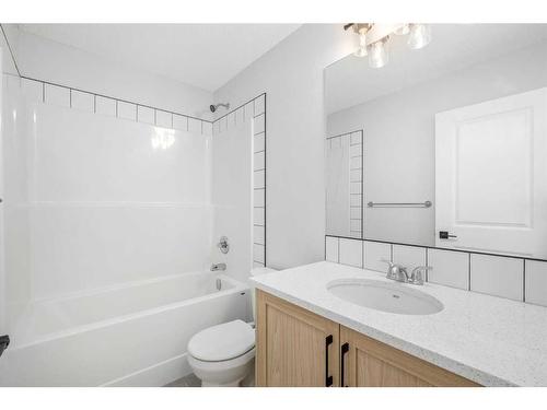 95 Sage Hill Lane Nw, Calgary, AB - Indoor Photo Showing Bathroom