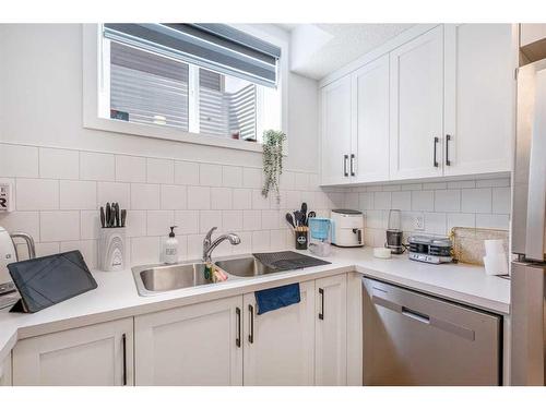 95 Sage Hill Lane Nw, Calgary, AB - Indoor Photo Showing Kitchen With Double Sink