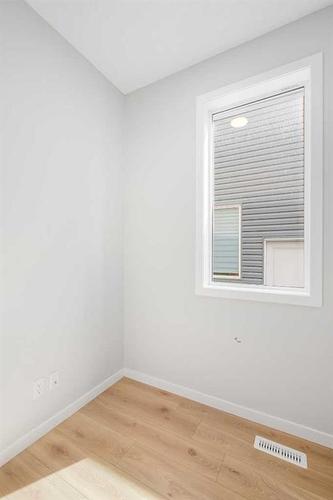 95 Sage Hill Lane Nw, Calgary, AB - Indoor Photo Showing Other Room