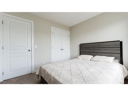 413 Redstone Grove Ne, Calgary, AB - Indoor Photo Showing Bedroom
