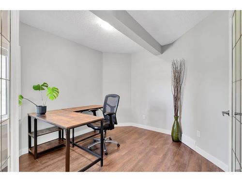 72 Arbour Ridge Way Nw, Calgary, AB - Indoor Photo Showing Office