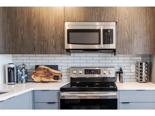 2432 210 Avenue Se, Calgary, AB - Indoor Photo Showing Kitchen With Upgraded Kitchen