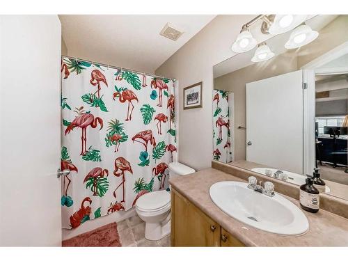 74 Tuscany Springs Gardens Nw, Calgary, AB - Indoor Photo Showing Bathroom