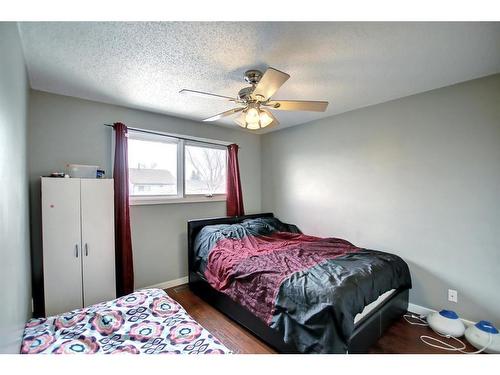 144 Whitmire Road Ne, Calgary, AB - Indoor Photo Showing Bedroom