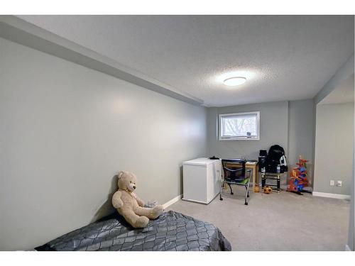 144 Whitmire Road Ne, Calgary, AB - Indoor