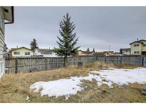 144 Whitmire Road Ne, Calgary, AB - Outdoor