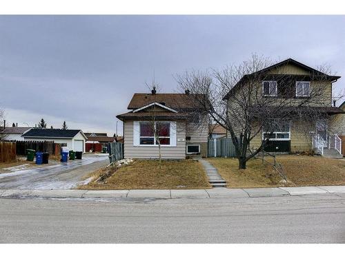 144 Whitmire Road Ne, Calgary, AB - Outdoor