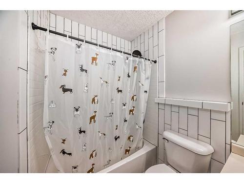 12-2712 Edenwold Heights Nw, Calgary, AB - Indoor Photo Showing Bathroom