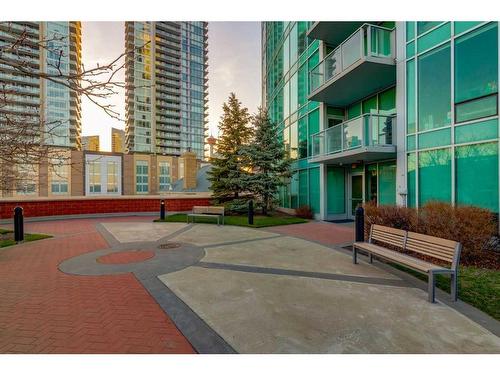 703-433 11 Avenue Se, Calgary, AB - Outdoor With Balcony