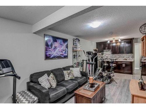 182 Sherwood Mount Nw, Calgary, AB - Indoor Photo Showing Living Room