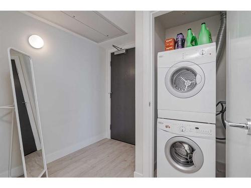 2104-1188 3 Street Se, Calgary, AB - Indoor Photo Showing Laundry Room