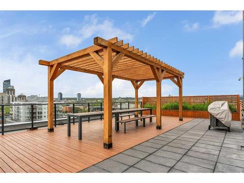 --317 9A Street Nw, Calgary, AB - Outdoor With Deck Patio Veranda