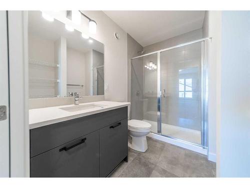 249 Sovereign Common Sw, Calgary, AB - Indoor Photo Showing Bathroom