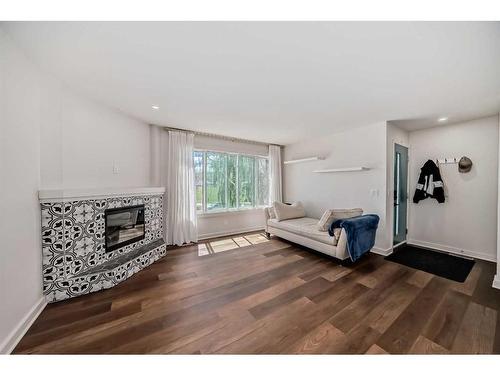 1803 /1805 41 Street Nw, Calgary, AB - Indoor Photo Showing Living Room With Fireplace