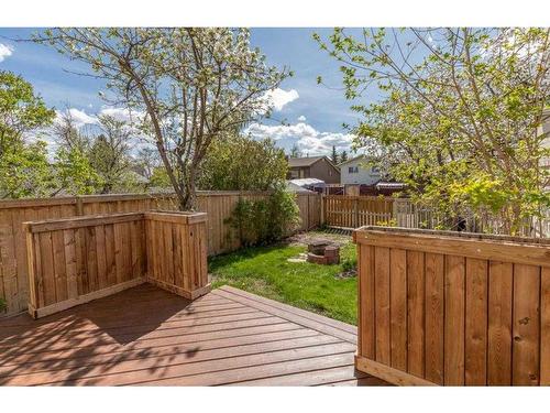 29 Mckenna Crescent Se, Calgary, AB - Outdoor With Deck Patio Veranda With Backyard