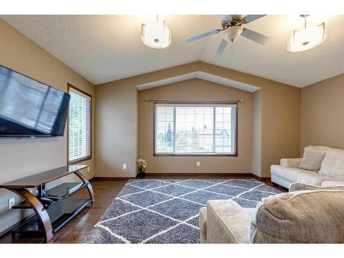 439 Cranfield Gardens Se, Calgary, AB - Indoor