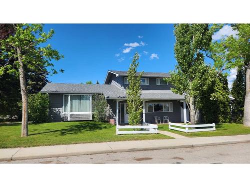 1148 105 Avenue Sw, Calgary, AB - Outdoor