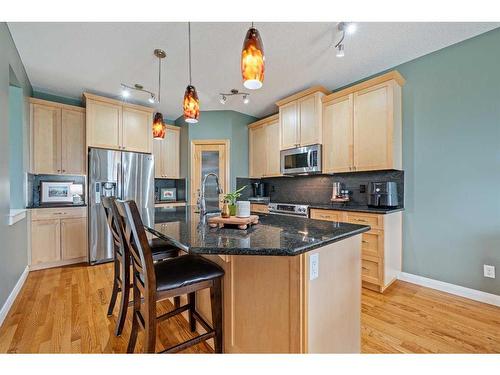 134 Copperstone Close Se, Calgary, AB - Indoor Photo Showing Kitchen