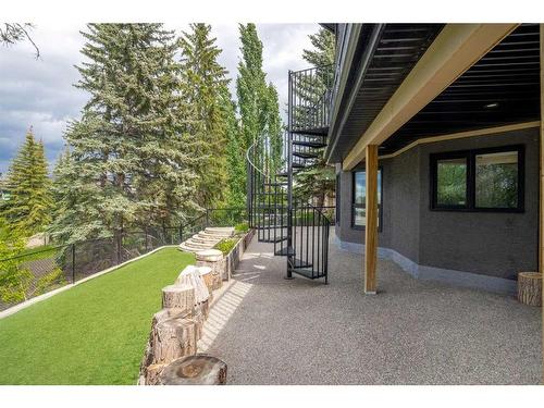 1396 Shawnee Road Sw, Calgary, AB - Outdoor