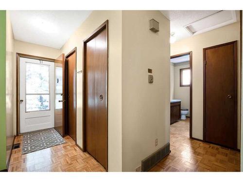 370100 272 Street West, Rural Foothills County, AB - Indoor Photo Showing Other Room