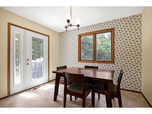 370100 272 Street West, Rural Foothills County, AB - Indoor Photo Showing Dining Room