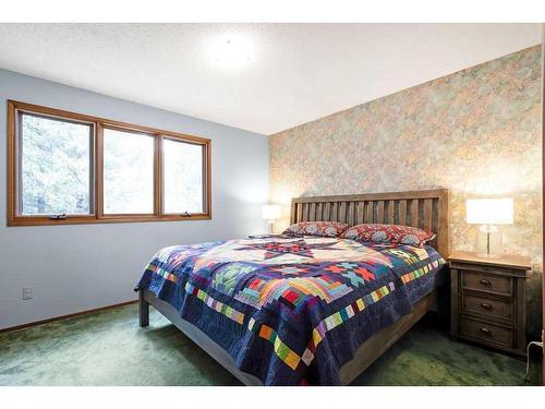 370100 272 Street West, Rural Foothills County, AB - Indoor Photo Showing Bedroom