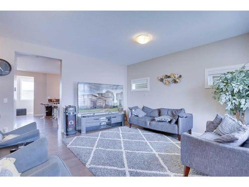 33 Redstone Villas Ne, Calgary, AB - Indoor Photo Showing Living Room