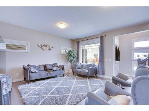 33 Redstone Villas Ne, Calgary, AB - Indoor Photo Showing Living Room