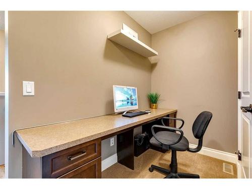 216 Quarry Park Boulevard Se, Calgary, AB - Indoor Photo Showing Office