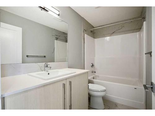 69 Creekstone Drive Sw, Calgary, AB - Indoor Photo Showing Bathroom