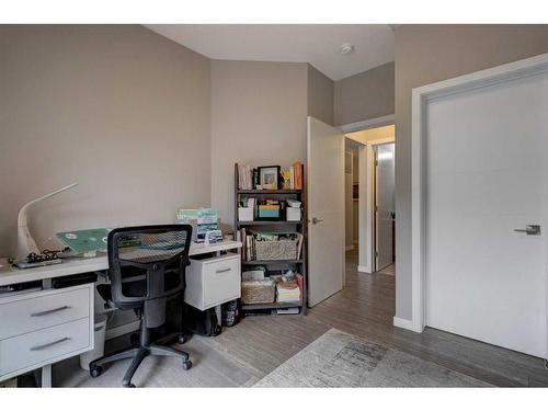 216-11 Mahogany Circle Se, Calgary, AB - Indoor Photo Showing Office